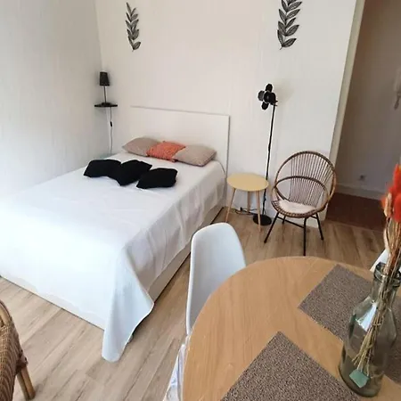 Studio For 2 People